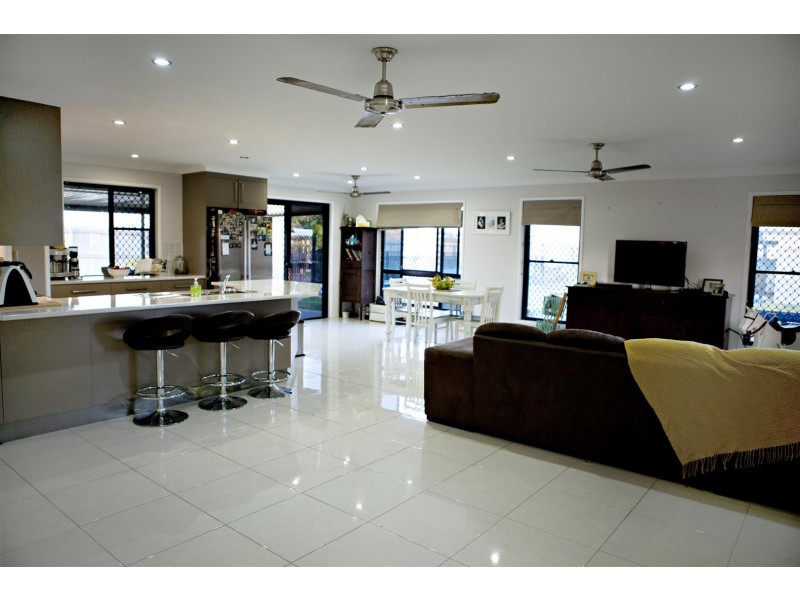 99 Washpool Road, Gracemere QLD 4702