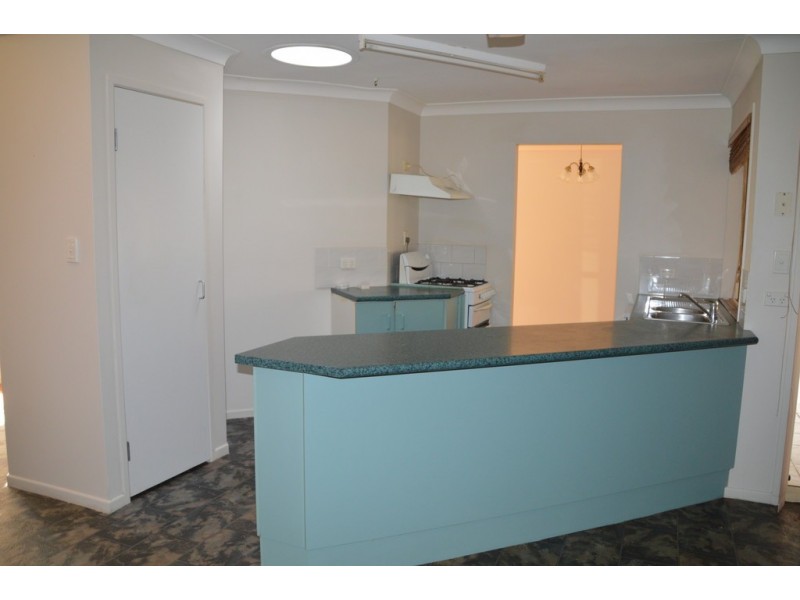 1 Rosewood Avenue, Gracemere QLD 4702