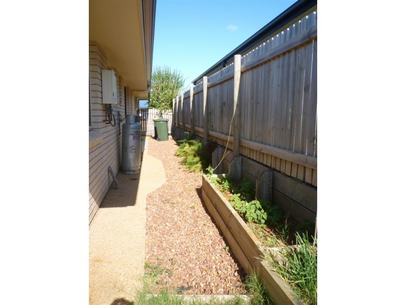 7 Emery Street, Gracemere QLD 4702