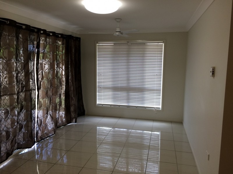 19 Jamie Crescent, Gracemere QLD 4702