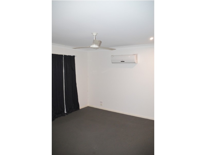 3 LONDON COURT, Gracemere QLD 4702