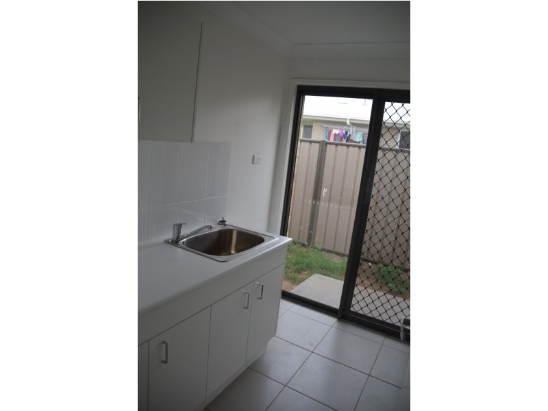 3 LONDON COURT, Gracemere QLD 4702