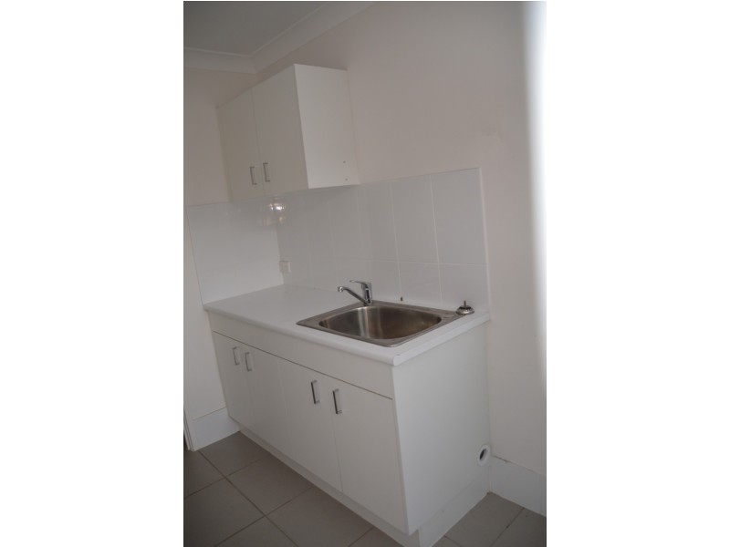 3 LONDON COURT, Gracemere QLD 4702