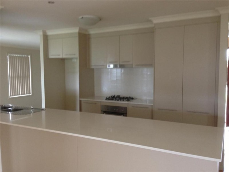 3 Maree Crescent, Gracemere QLD 4702