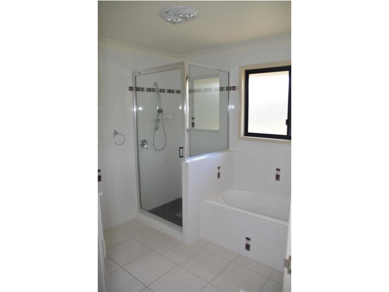 61 Lillypilly Avenue, Gracemere QLD 4702