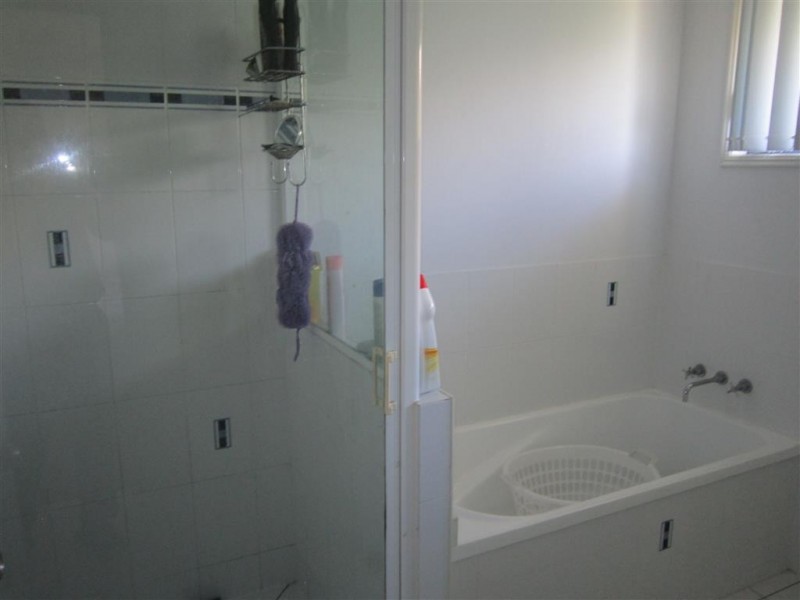 17 Seonaid Place, Gracemere QLD 4702