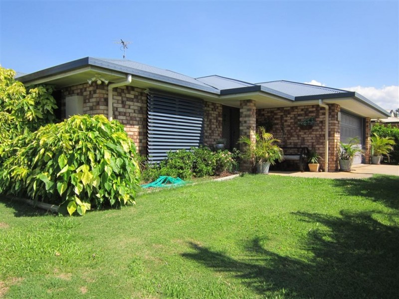 17 Seonaid Place, Gracemere QLD 4702