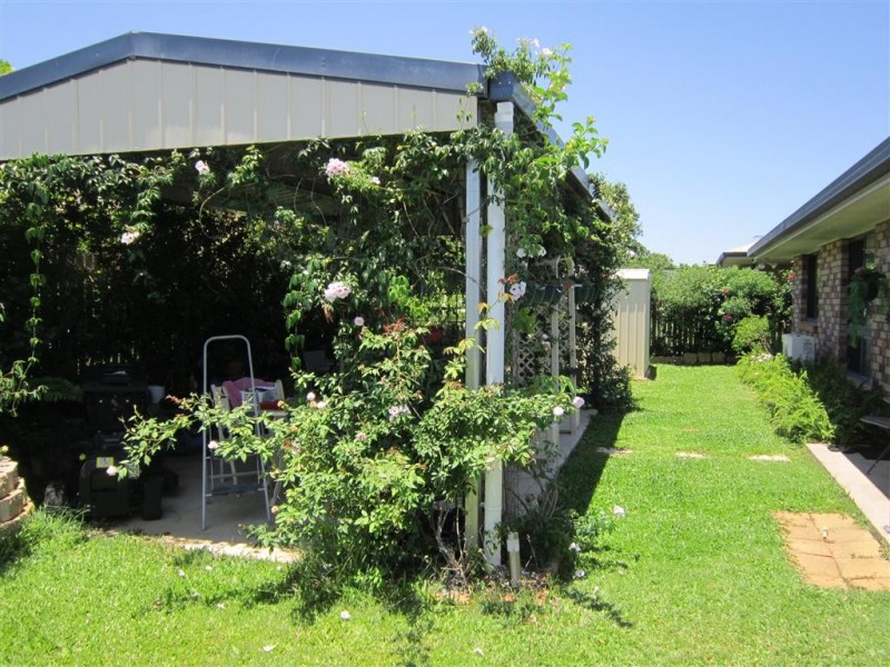 17 Seonaid Place, Gracemere QLD 4702