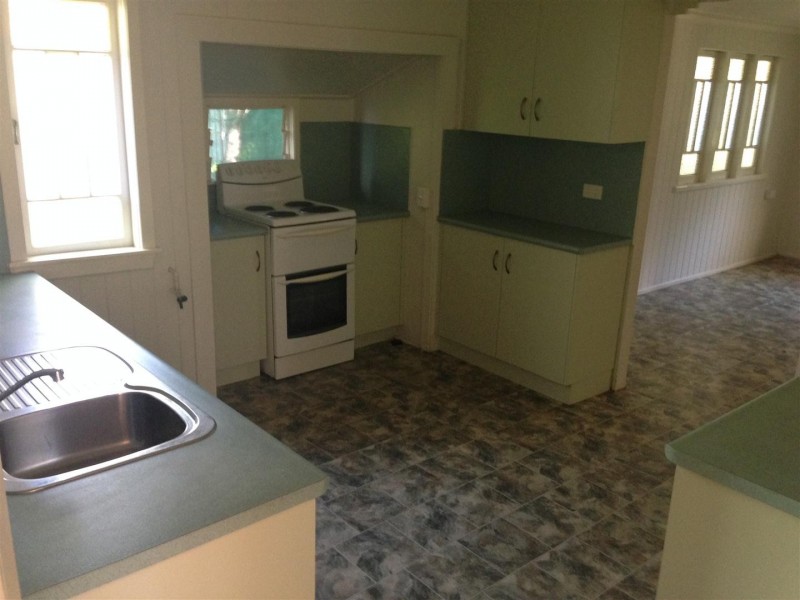 39 James Street, Mount Morgan QLD 4714