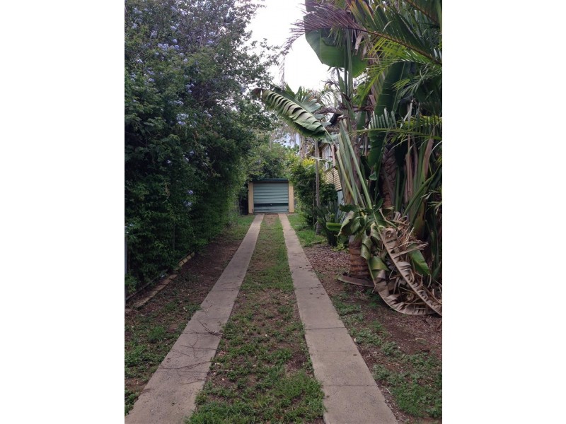 39 James Street, Mount Morgan QLD 4714