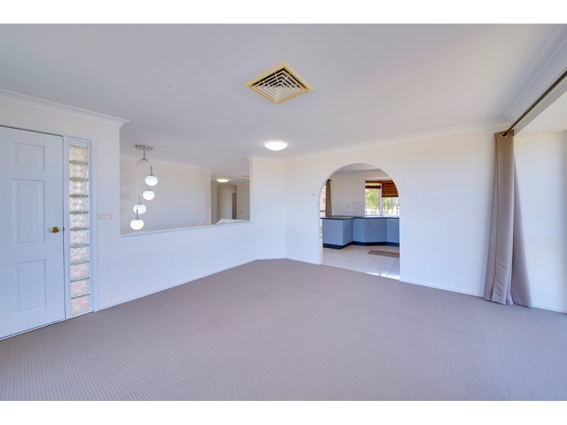 40 Marina Avenue, Taranganba QLD 4703