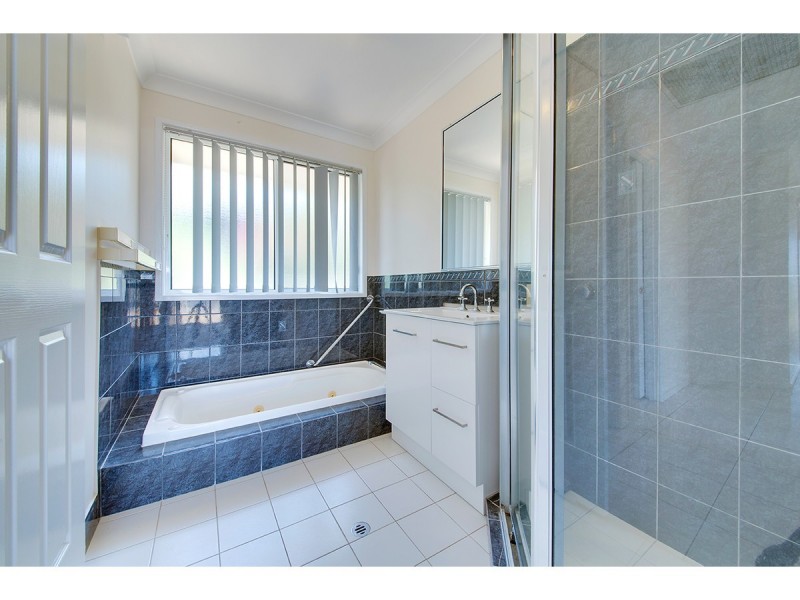 40 Marina Avenue, Taranganba QLD 4703