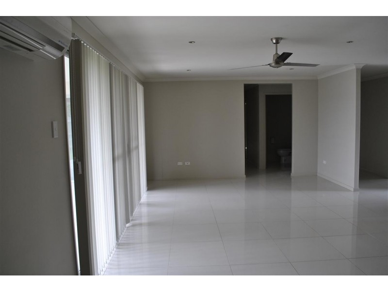 59 Middle Road, Gracemere QLD 4702