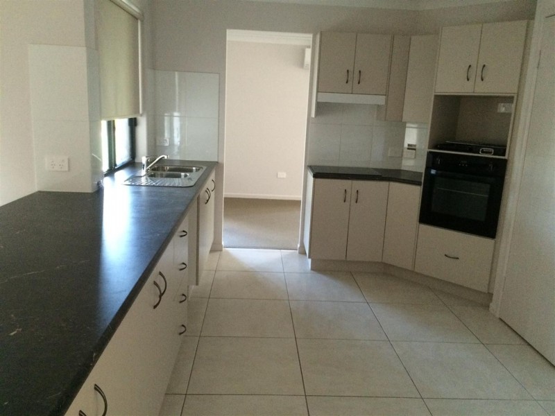 5 Flinders Court, Gracemere QLD 4702