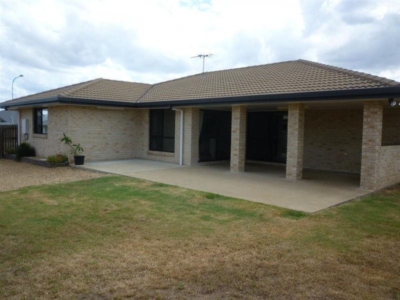10 Thomas Street, Gracemere QLD 4702