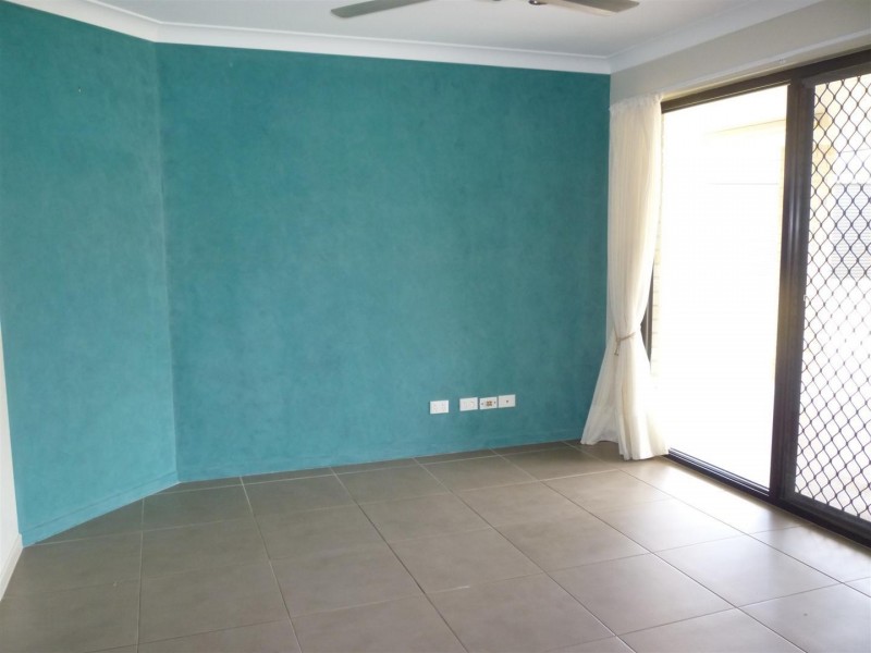 10 Thomas Street, Gracemere QLD 4702