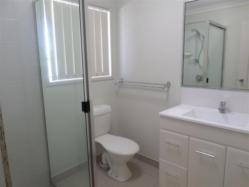 8 Tawarra Crescent, Gracemere QLD 4702
