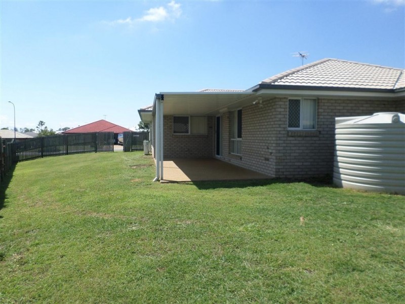 8 Tawarra Crescent, Gracemere QLD 4702