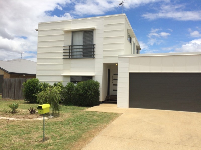 4 TIPPETT CRESCENT, Gracemere QLD 4702