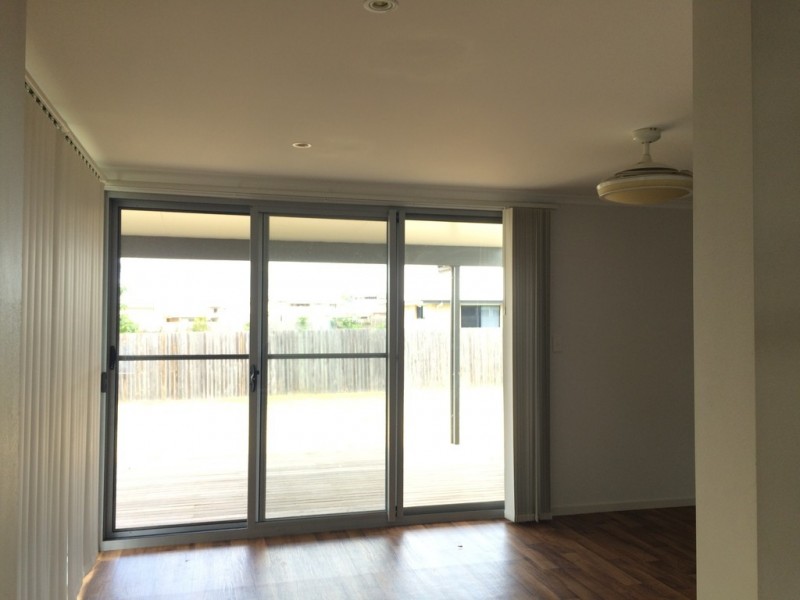 4 TIPPETT CRESCENT, Gracemere QLD 4702