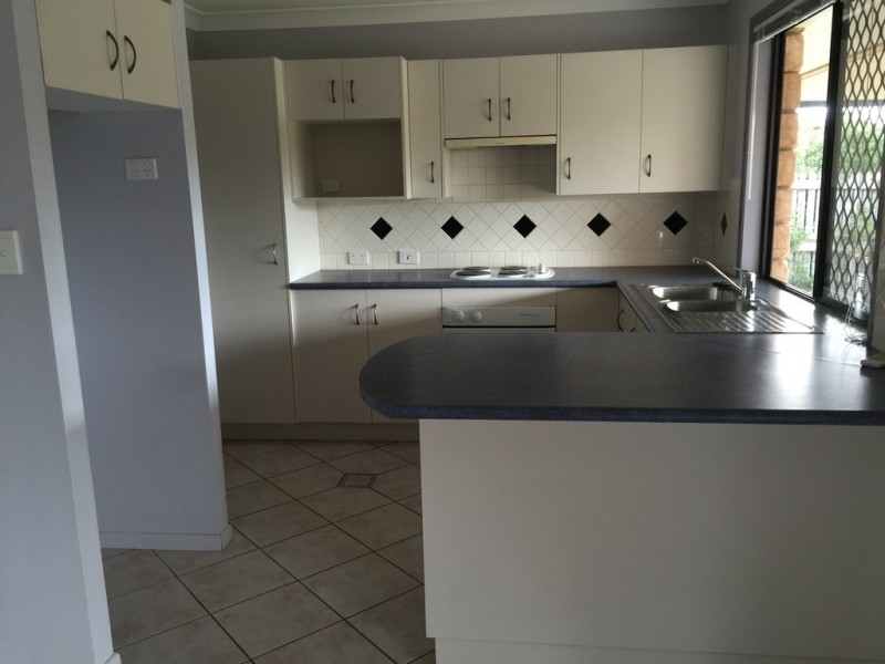 30 Bland Street, Gracemere QLD 4702