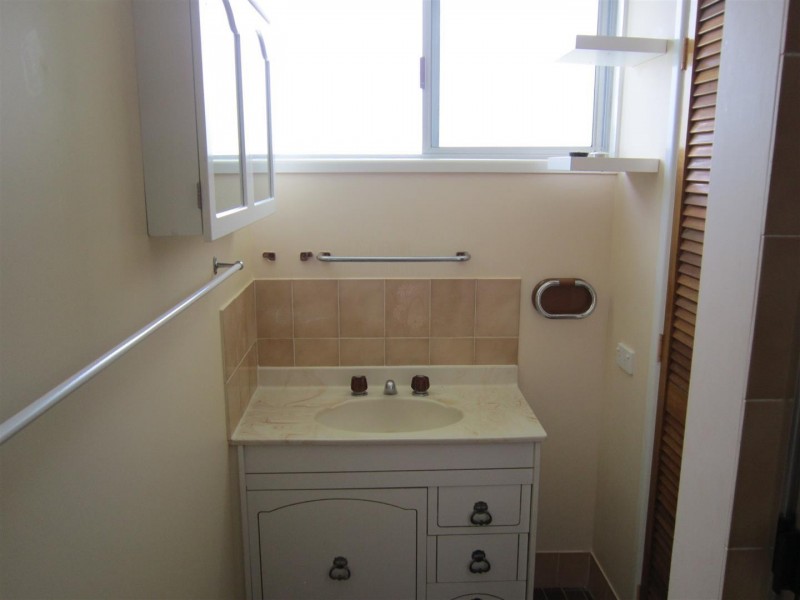 33 Reservoir Street, Gracemere QLD 4702