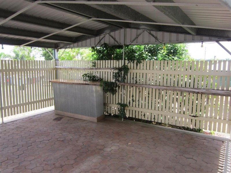 33 Reservoir Street, Gracemere QLD 4702