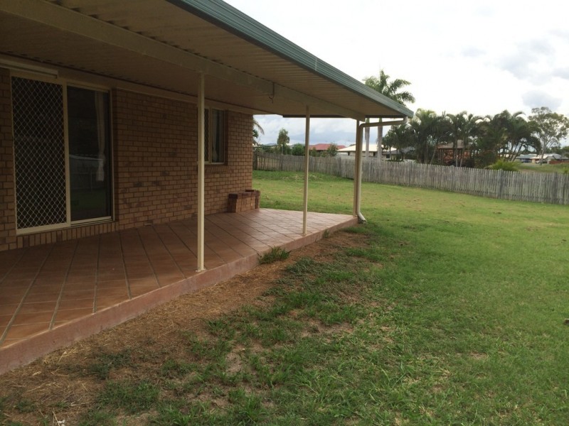 12 Rosewood Drive, Gracemere QLD 4702