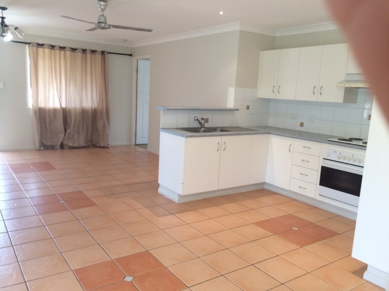 12 Rosewood Drive, Gracemere QLD 4702