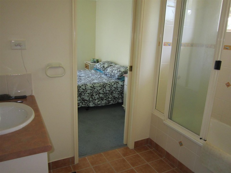 10 Bland Street, Gracemere QLD 4702