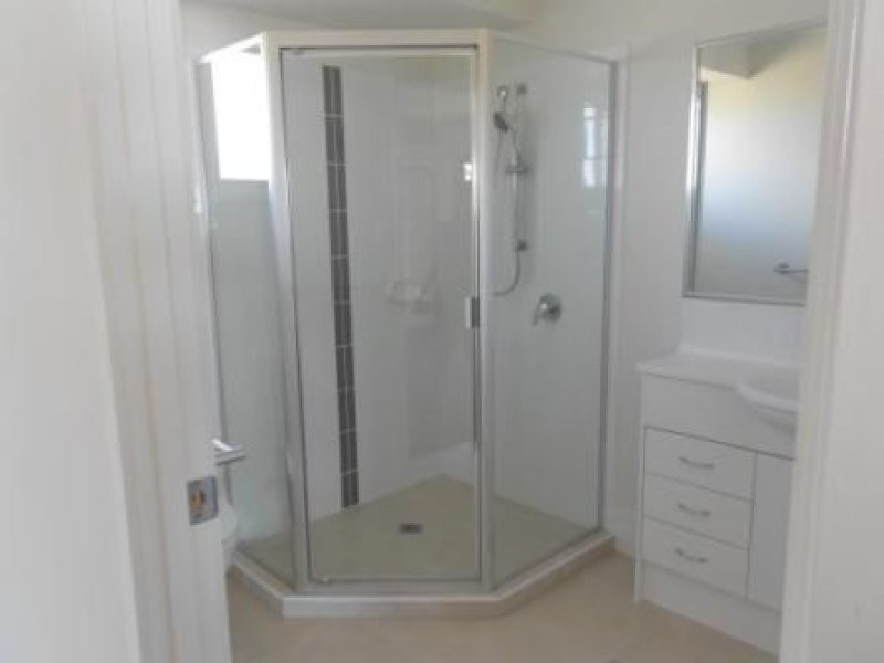 27 Koolamarra Drive, Gracemere QLD 4702