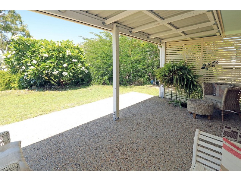 121 Neerkol Rd, Stanwell QLD 4702
