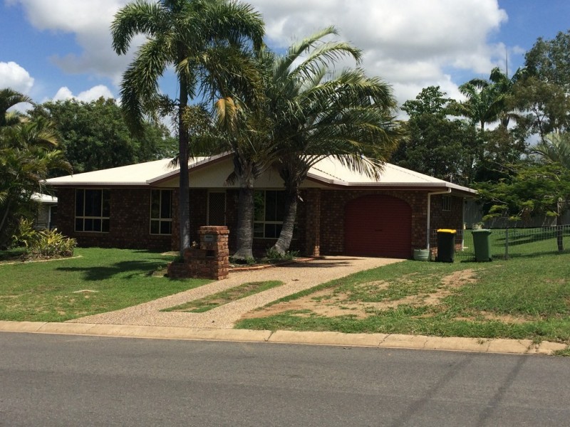 2A Buxton Drive, Gracemere QLD 4702