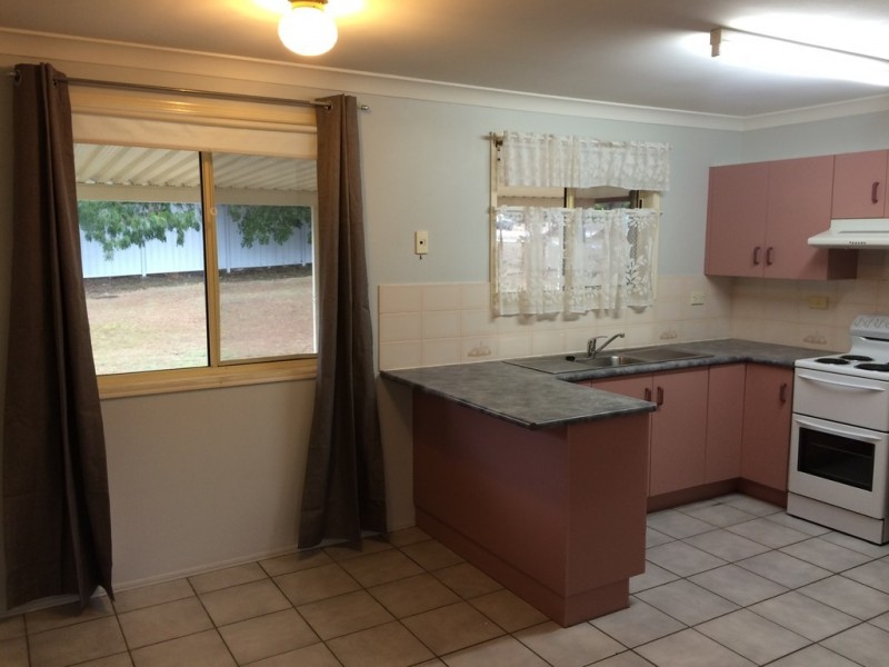 2A Buxton Drive, Gracemere QLD 4702