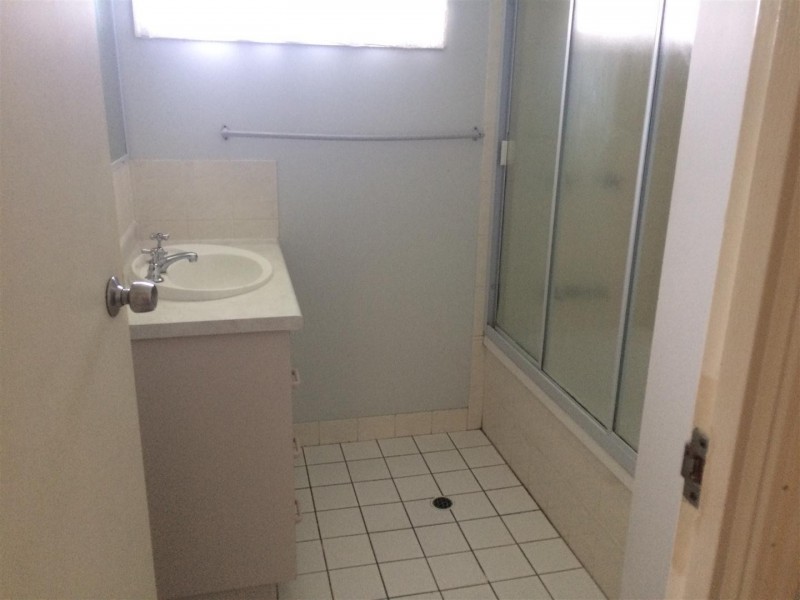 2A Buxton Drive, Gracemere QLD 4702