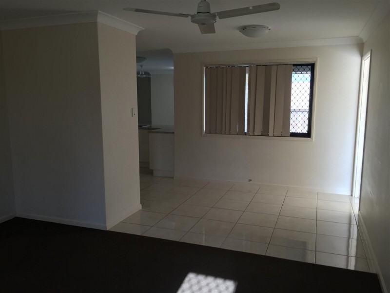 33 JAMIE CRESCENT, Gracemere QLD 4702