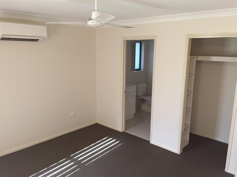 33 JAMIE CRESCENT, Gracemere QLD 4702