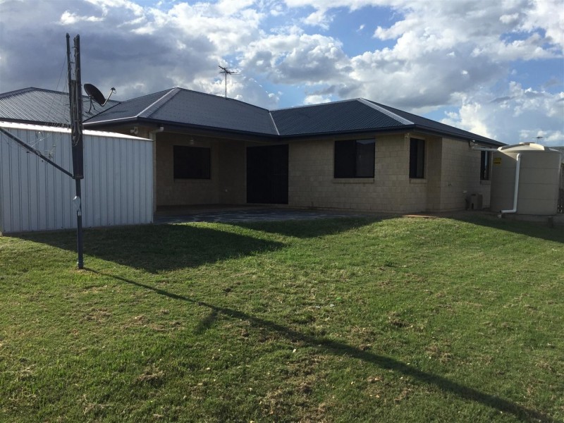 33 JAMIE CRESCENT, Gracemere QLD 4702