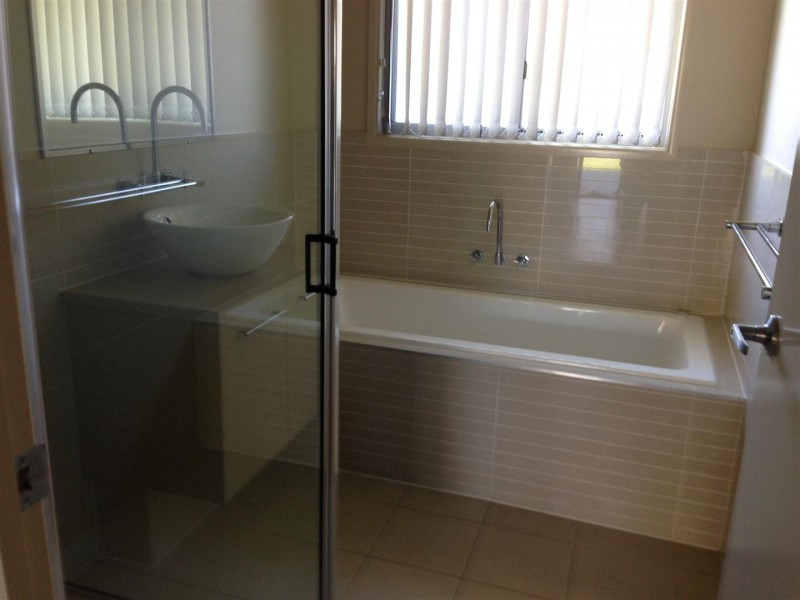 49 Middle Road, Gracemere QLD 4702