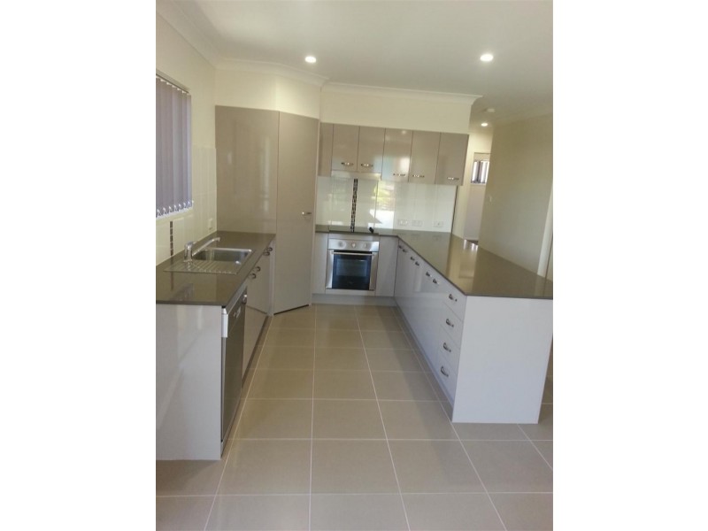 2/19 Church Street, Allenstown QLD 4700