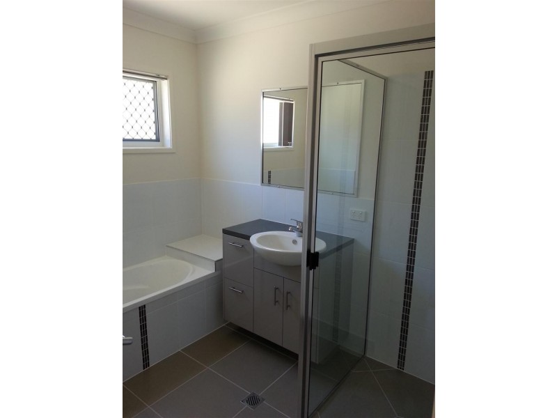2/19 Church Street, Allenstown QLD 4700