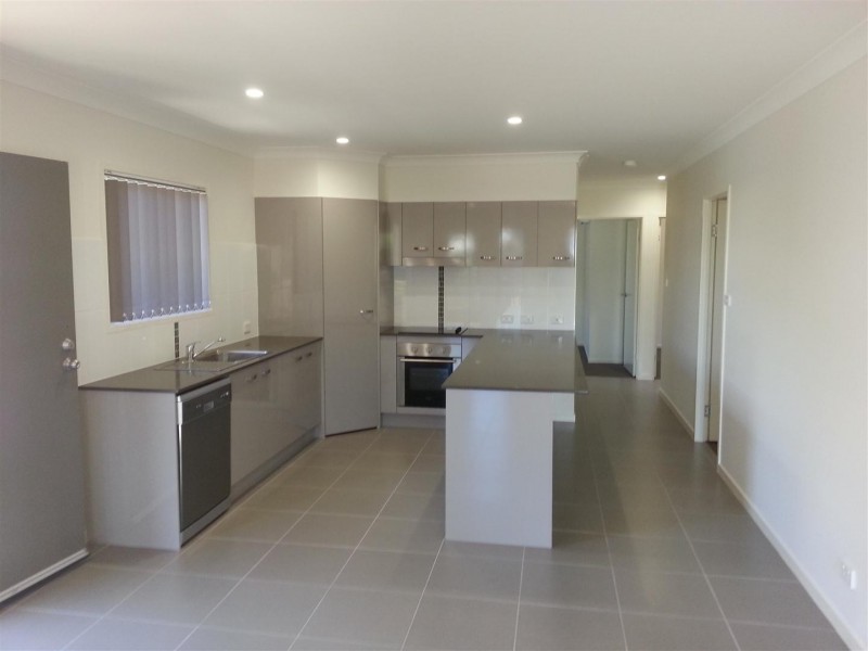 2/19 Church Street, Allenstown QLD 4700