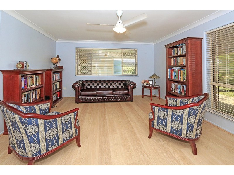 121 Neerkol Rd, Stanwell QLD 4702
