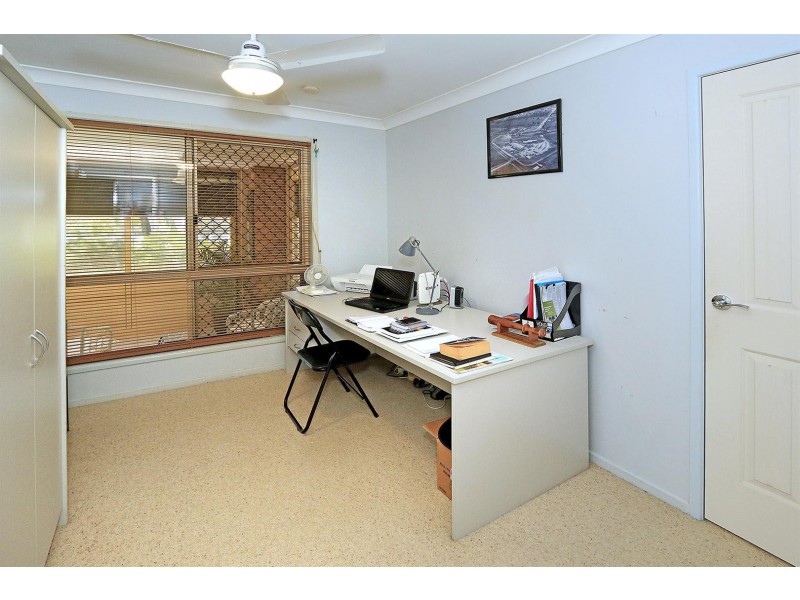 121 Neerkol Rd, Stanwell QLD 4702