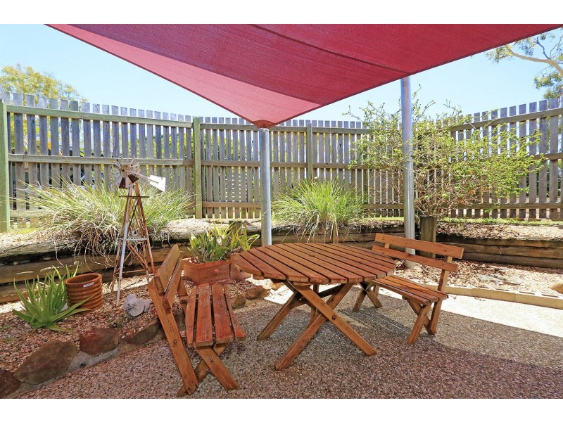 121 Neerkol Rd, Stanwell QLD 4702