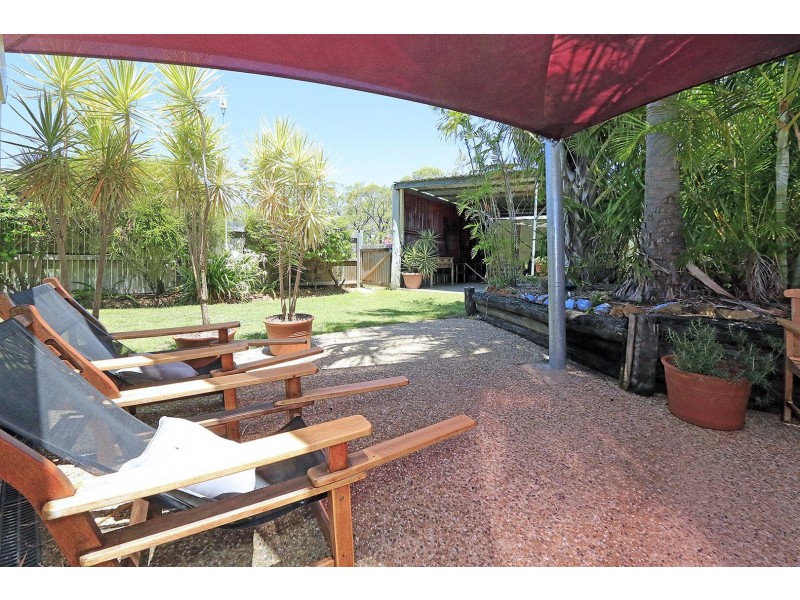 121 Neerkol Rd, Stanwell QLD 4702