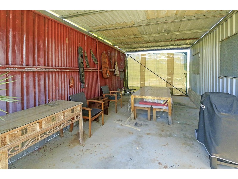 121 Neerkol Rd, Stanwell QLD 4702