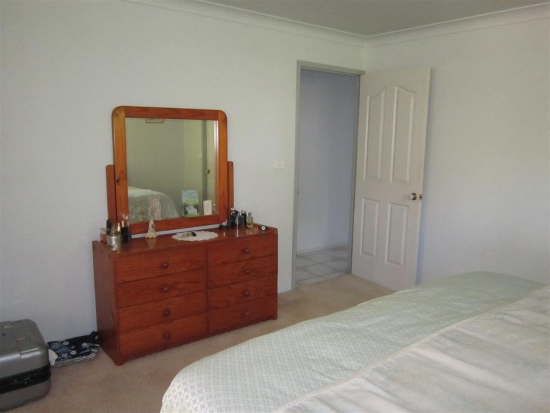 11 Blyth Avenue, Gracemere QLD 4702