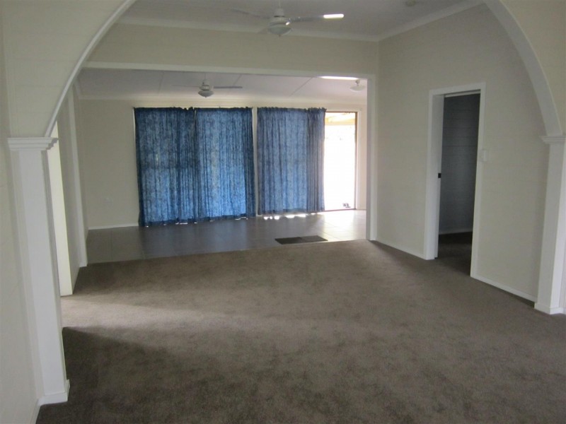 10 Clarence Street, Baree QLD 4714