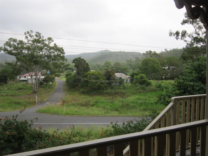 10 Clarence Street, Baree QLD 4714